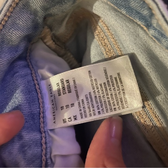 American Eagle Distressed Jeggings - Picture 2 of 4